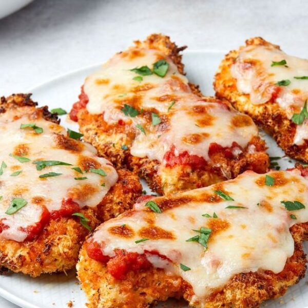 CHICKEN POLLO PARMESAN
